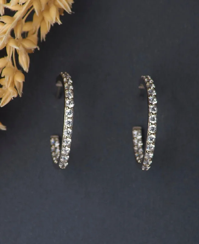 Best hoop earrings with twisted rope designs for a nautical-inspired style-Fashionable Stone Studded Silver Earring