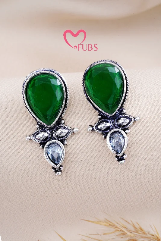 Best hoop earrings with geometric shapes for a modern and artistic appeal-Green Oxidized Mystic Kundan Drops Earrings