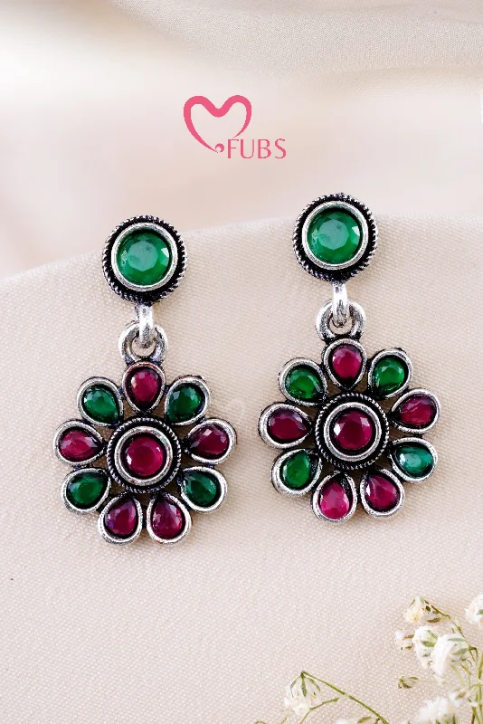 Best hoop earrings with butterfly motifs for a playful and whimsical appearance-Maroon & Green Kundan Flowered Elegance Earrings