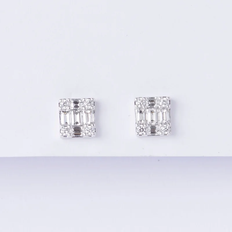 Stud Earrings with Star Motifs -Kate Diamond Stud Earrings