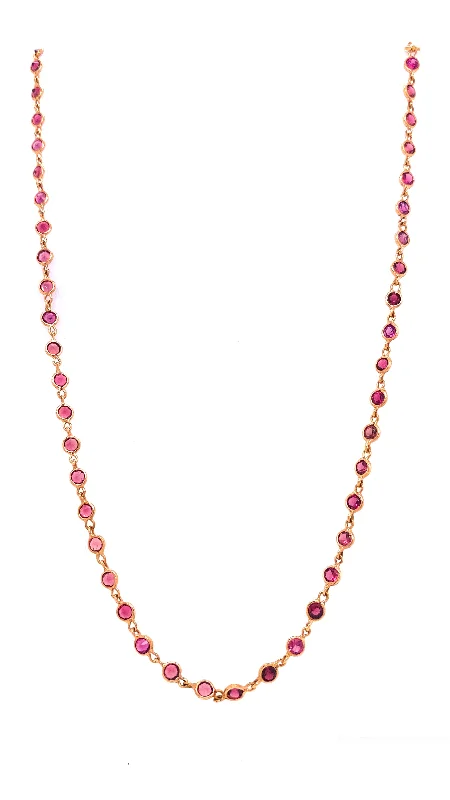 Best necklaces and pendants with gemstone clusters for a bold and colorful effect-Pink Tourmaline Round Necklace In 18K Rose Gold