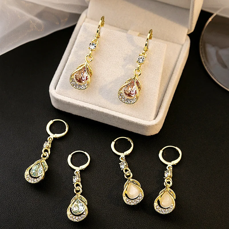 Gothic Drop Earrings with Dark Tone -Wholesale Cat's Eye Stone Diamond Droplet Hollow Alloy Earrings