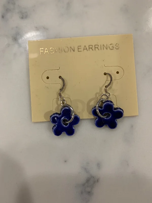 Drop Earrings for Casual Outfit -Blue Flower Earrings